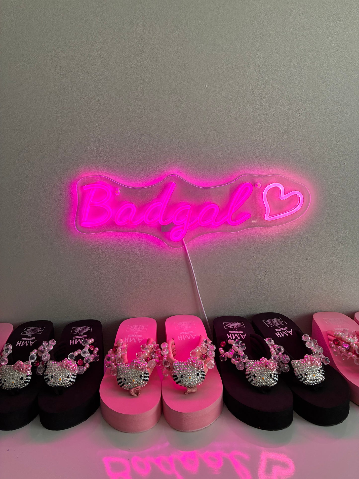 Hello Kitty Junk Sandals